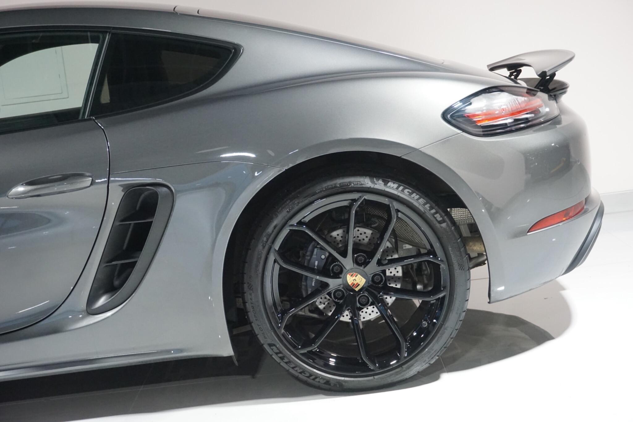 Porsche 718 Cayman 2.0T Style Edition Coupe 2dr Petrol PDK Euro 6 (s/s) (300 ps)